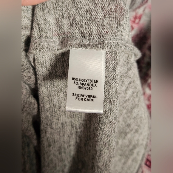 C EST. 1946 Ruched Front/Sleeves Dark Pink/Grey Floral Embellished Tunic Top-3X - Picture 7 of 8